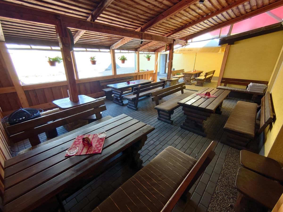 Penzión&Bar NATALI Spissky Stvrtok Exterior foto